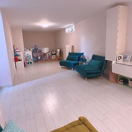 Villa Souari 10' Da Forte De Marmi - 2Km Spiaggia Lido di Camaiore Exteriör bild